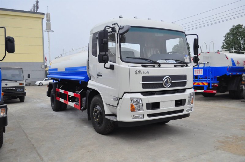专用汽车：现代工业发展的关键力量