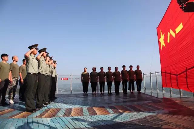 喜迎八一，向軍人致敬！馬仁奇峰面向全國(guó)軍人景區(qū)門票免費(fèi)！
