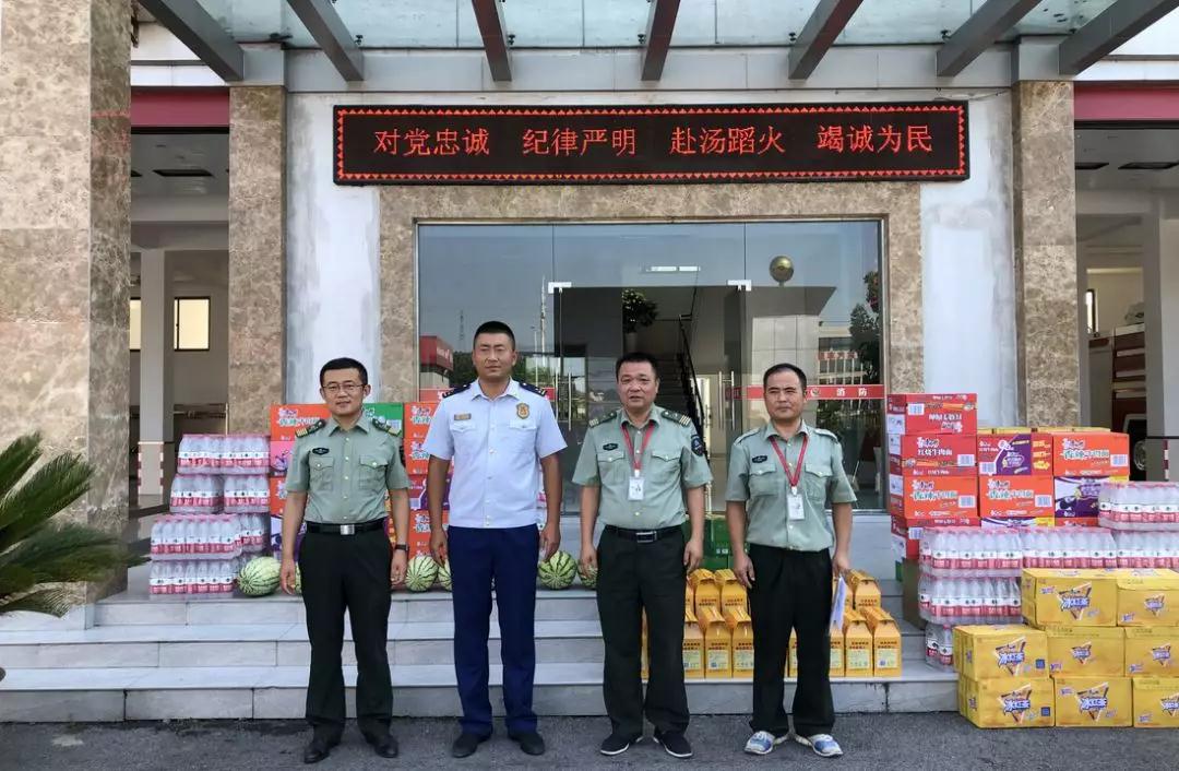 馬仁奇峰景區(qū)向消防、公安、交警等部門送上節(jié)日慰問(wèn)！